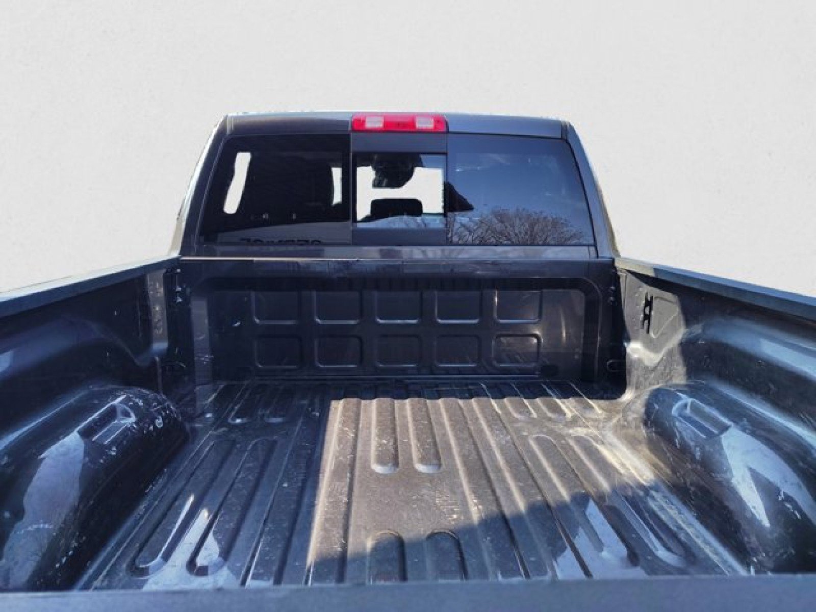 Used 2024 RAM 2500 Laramie w/ Safety Group image 18