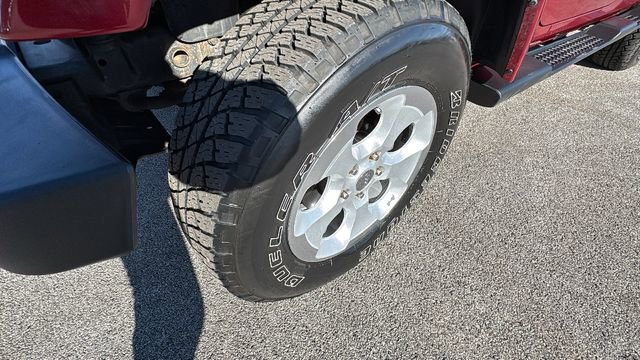 Used 2013 Jeep Wrangler Unlimited Sahara w/ Dual Top Group image 9