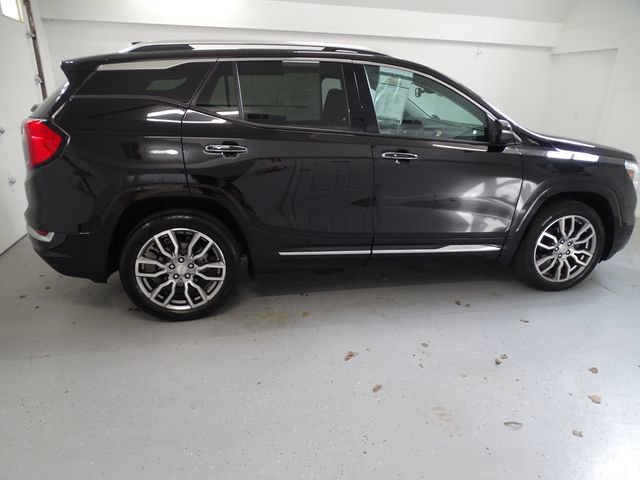 Used 2023 GMC Terrain Denali image 23