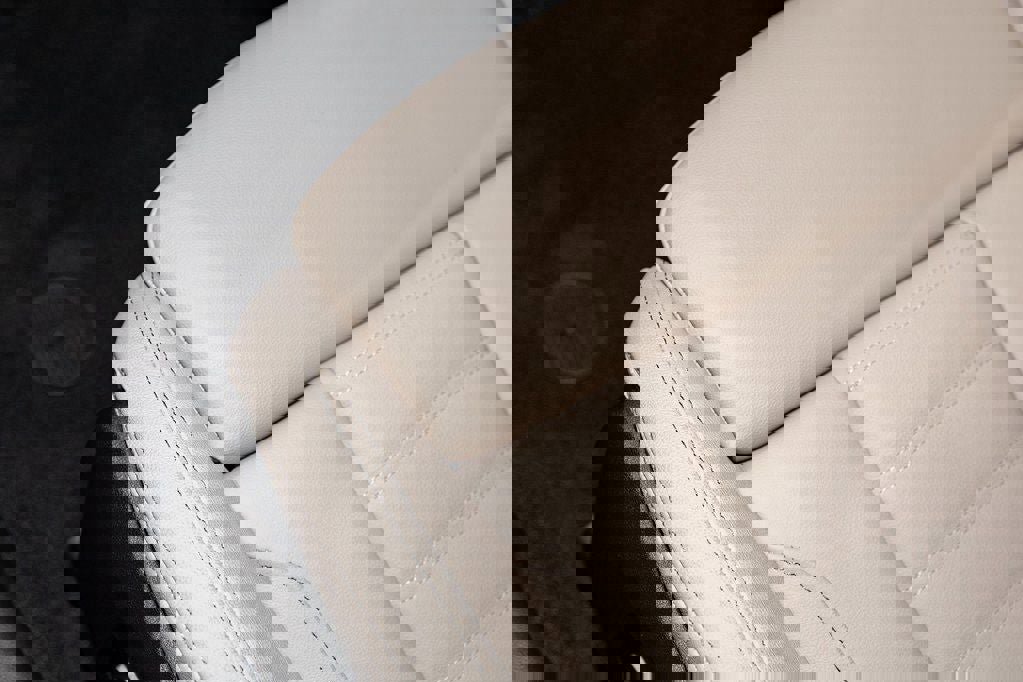 Used 2026 BMW 330i xDrive Sedan w/ Premium Package AWD/4WD image 16