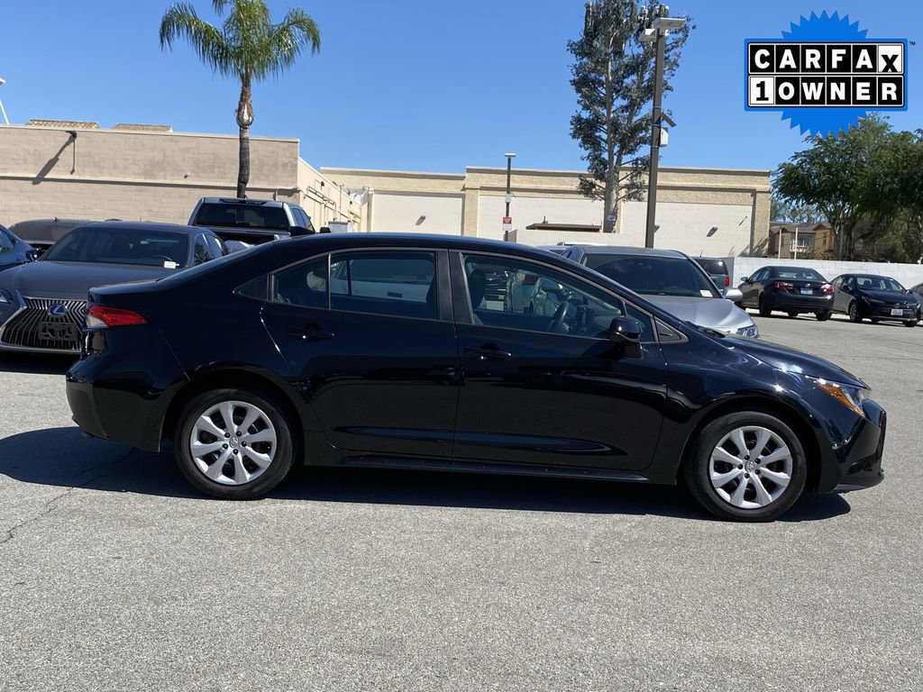 Certified 2025 Toyota Corolla LE image 2
