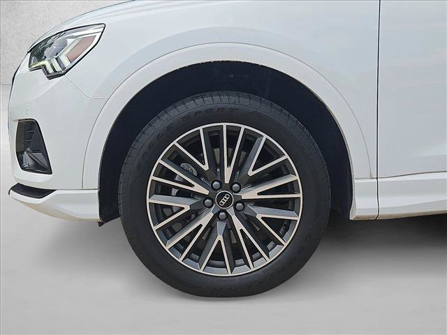 Used 2024 Audi Q3 2.0T Premium Plus w/ Premium Plus Package AWD/4WD image 21