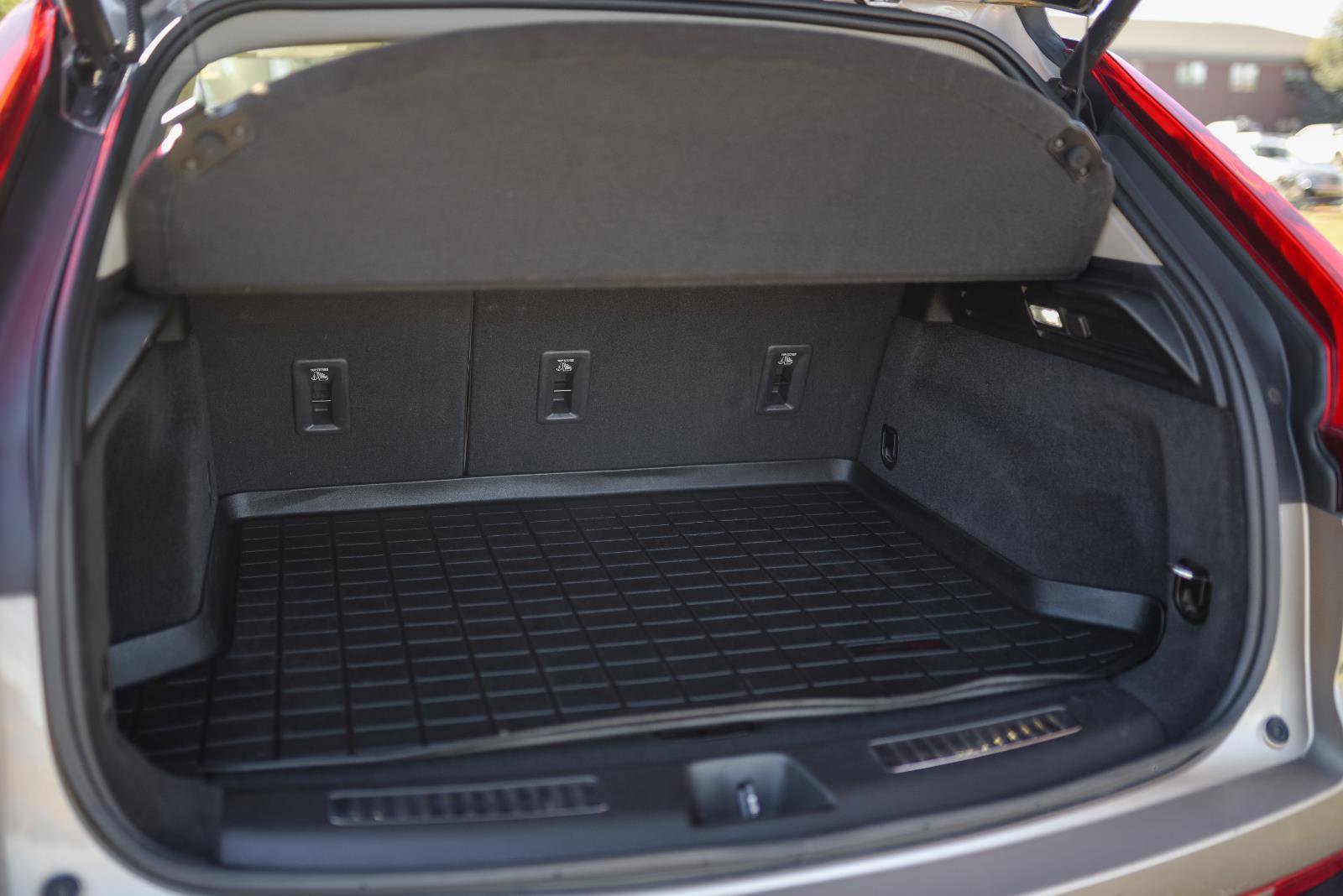 Used 2022 Cadillac XT4 Premium Luxury w/ Enhanced Visibility Package image 13