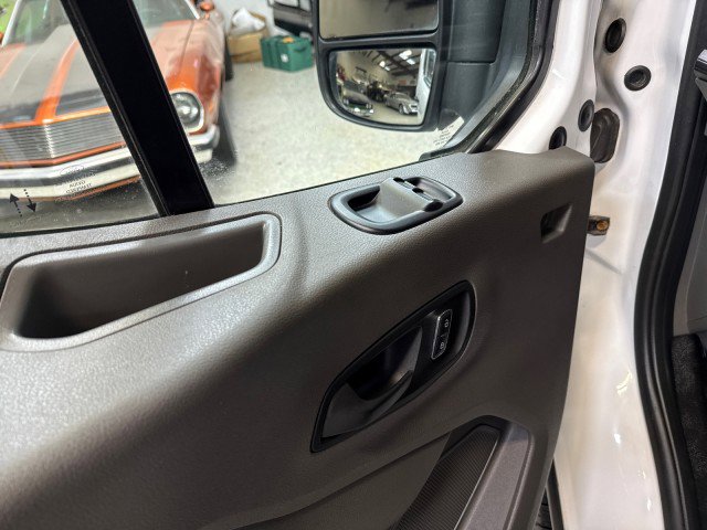 Used 2023 Ford Transit 250 148 High Roof Extended image 22