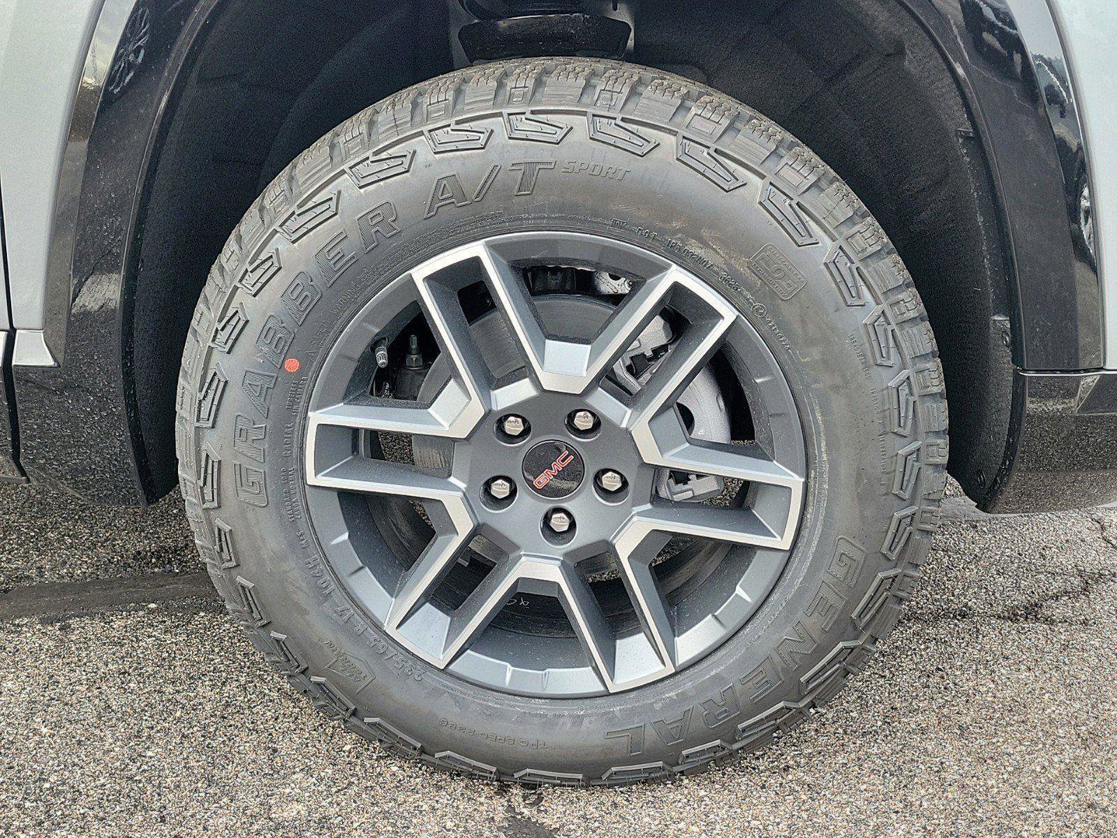 New 2026 GMC Terrain AT4 w/ Convenience Package III image 5