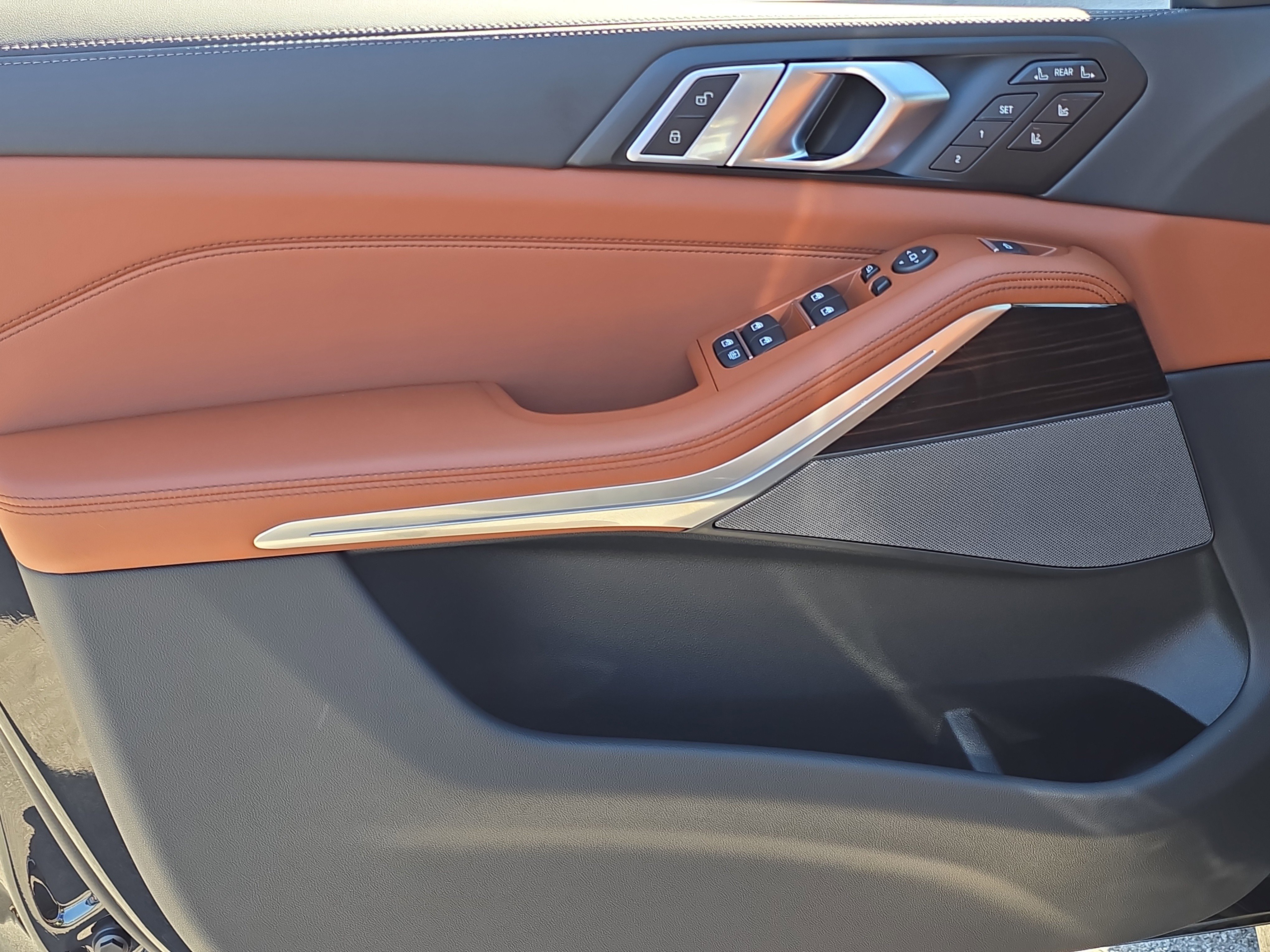 New 2026 BMW X7 M60i image 18