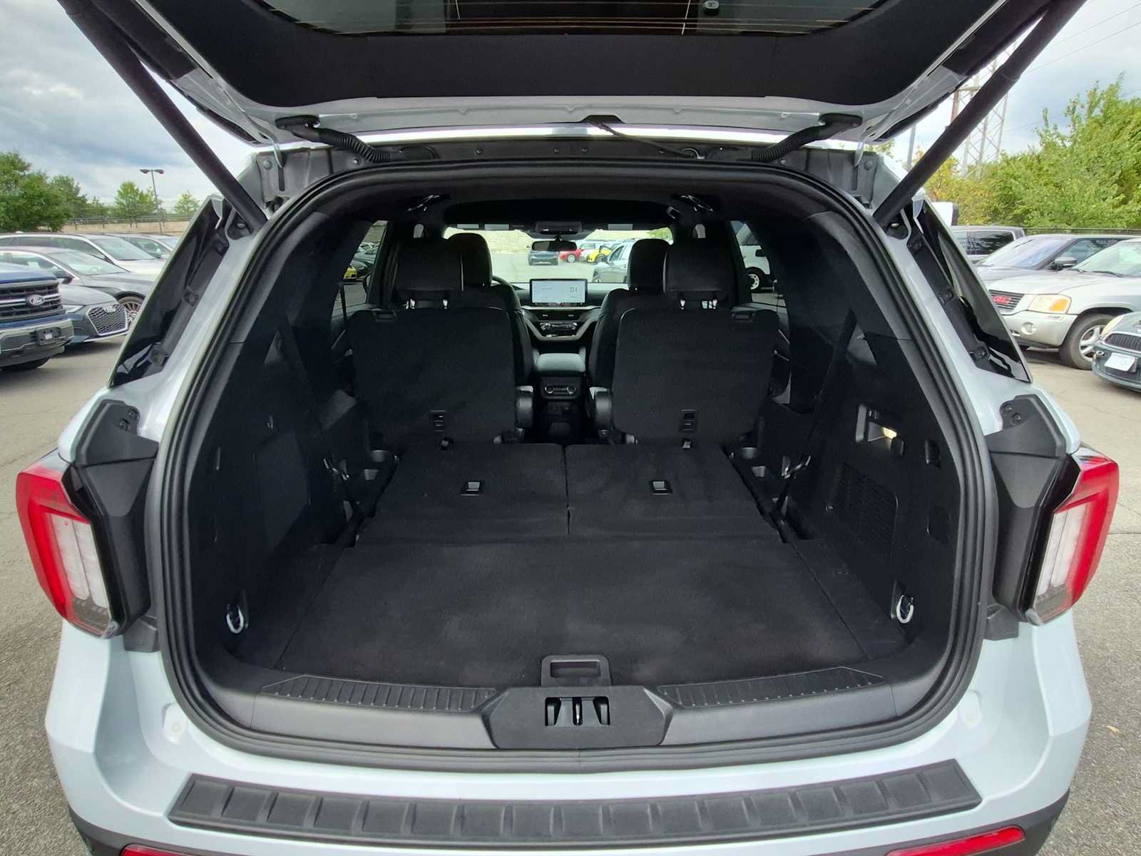 Used 2026 Ford Explorer Tremor AWD/4WD image 34