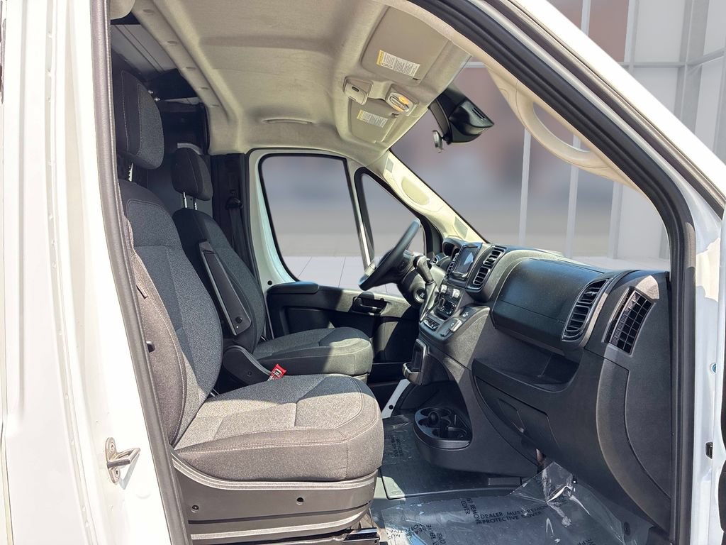 Used 2025 RAM ProMaster 2500 w/ U-Haul Equipment Group FWD image 20