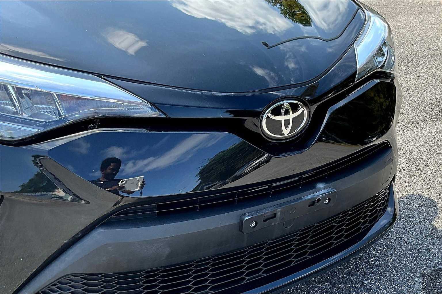 Used 2021 Toyota C-HR Nightshade FWD image 28