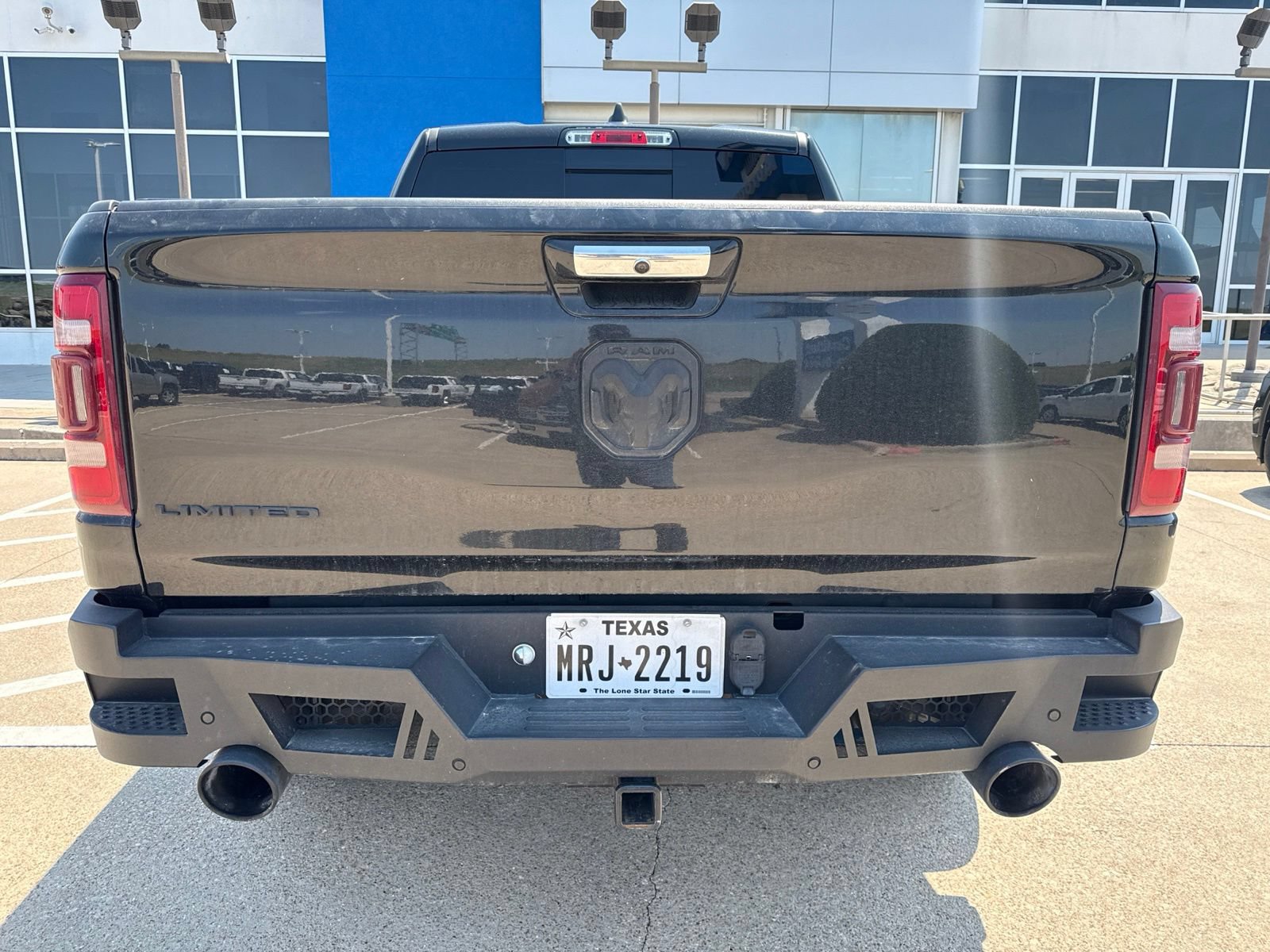 Used 2019 RAM 1500 Limited w/ Advanced Safety Group RWD image 10