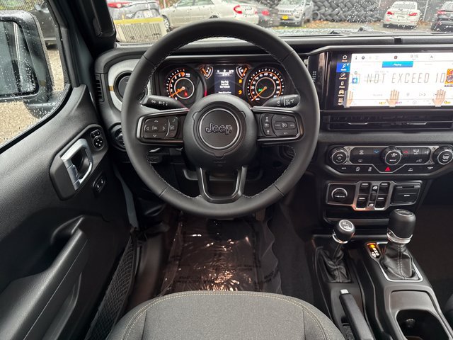 New 2026 Jeep Gladiator Sport AWD/4WD image 17