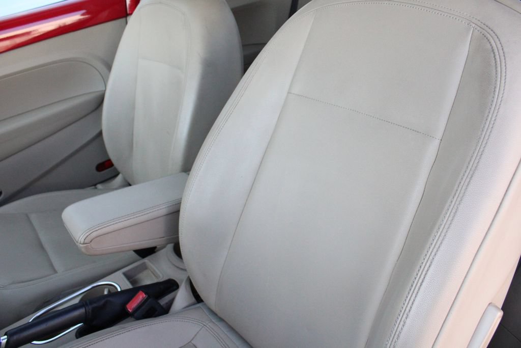 Used 2012 Volkswagen Beetle 2.5 FWD image 4