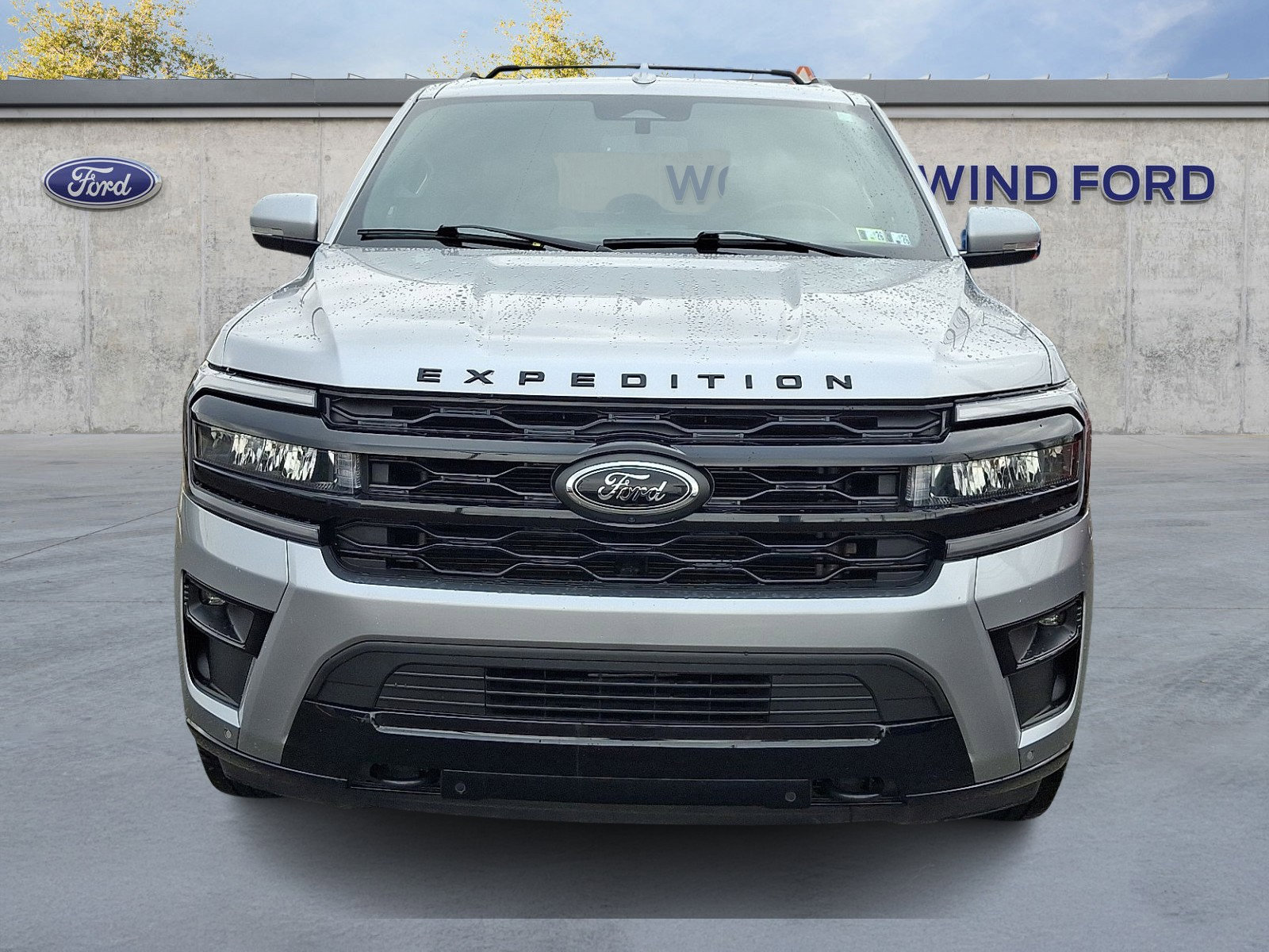 Certified 2022 Ford Expedition Limited image 2