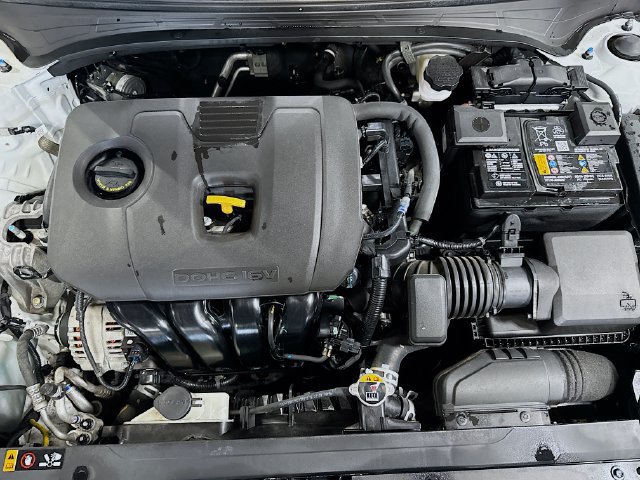 Certified 2023 Kia Forte LXS w/ LXS Technology Package FWD image 28