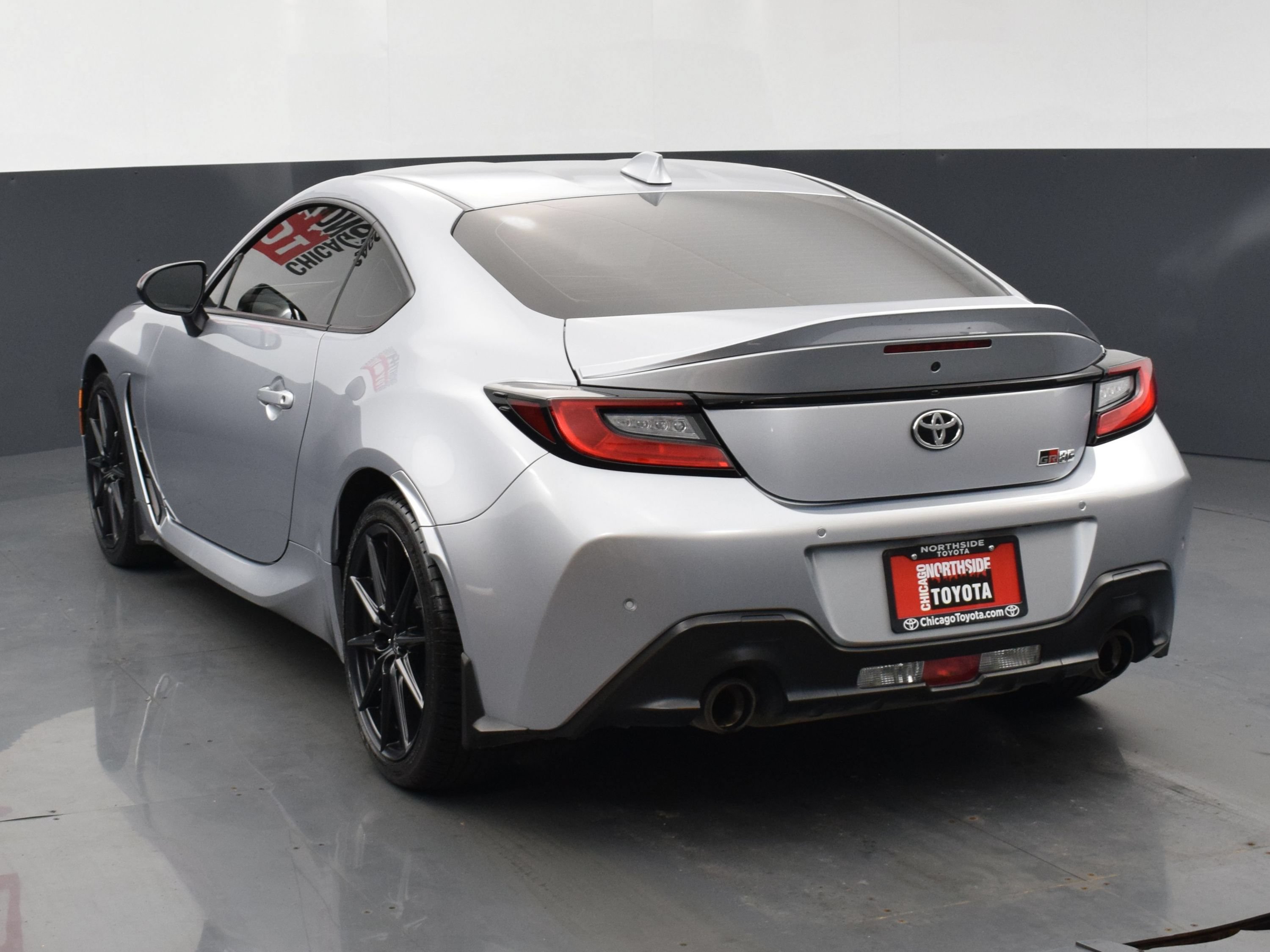 Used 2024 Toyota GR86 Premium RWD image 3