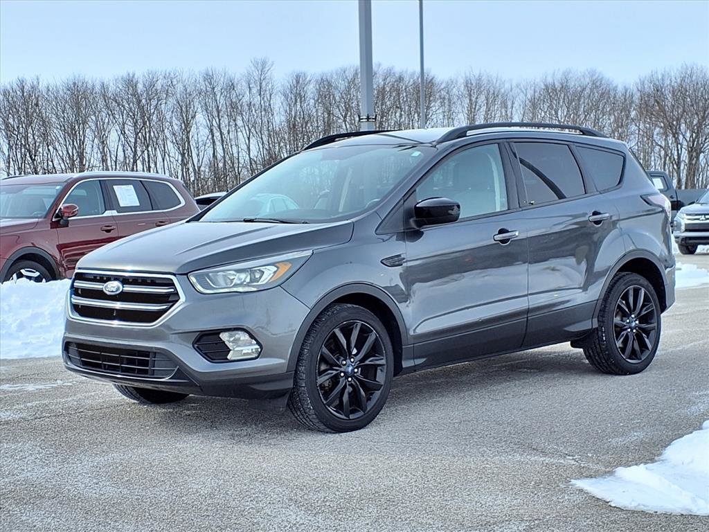 Used 2017 Ford Escape SE w/ Equipment Group 201A image 30