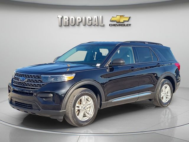 Used 2022 Ford Explorer XLT image 1