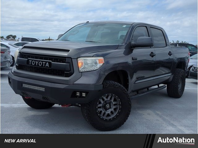 Used 2017 Toyota Tundra Limited w/ Limited Premium Package image 1