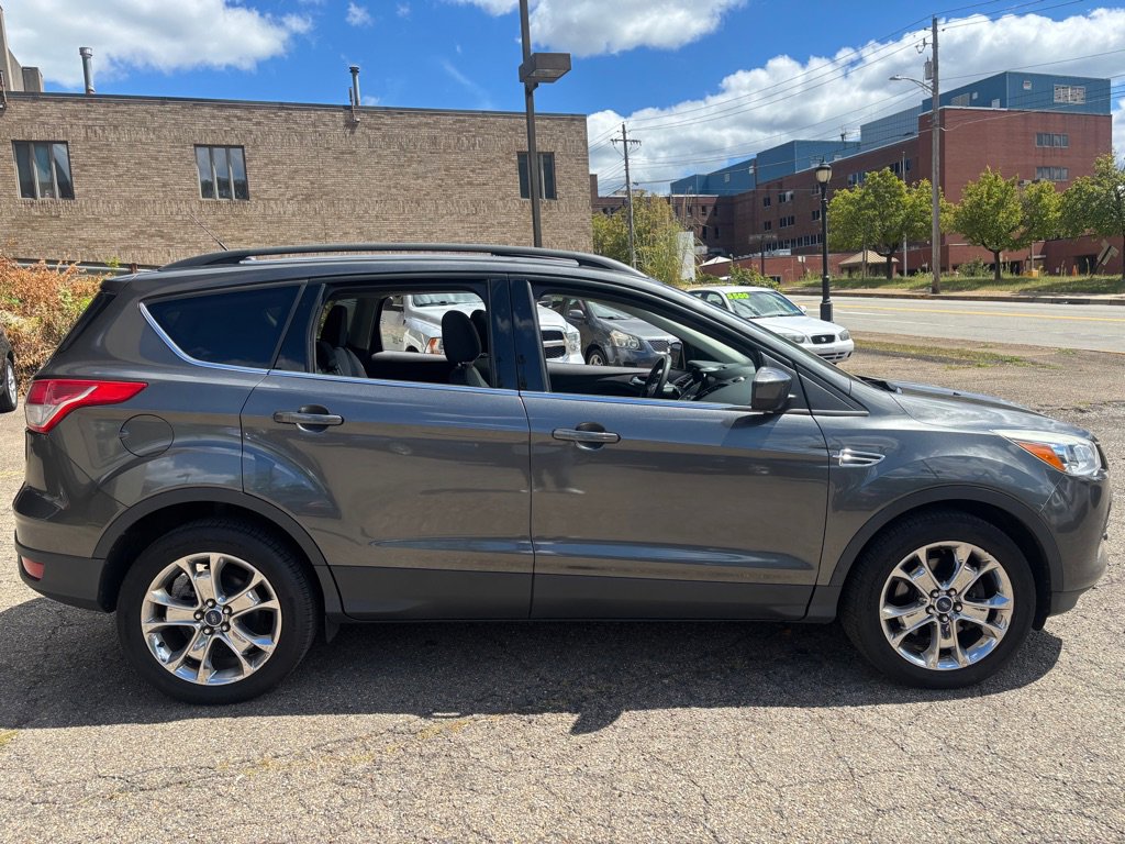 Used 2016 Ford Escape SE w/ Equipment Group 201A