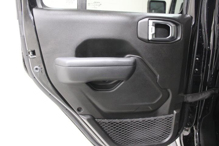 Used 2025 Jeep Wrangler Rubicon image 20