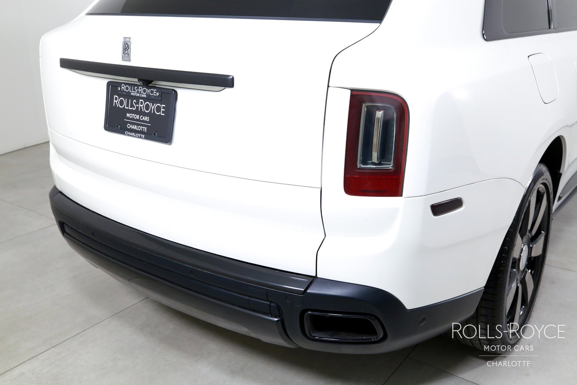 Used 2019 Rolls-Royce Cullinan image 46