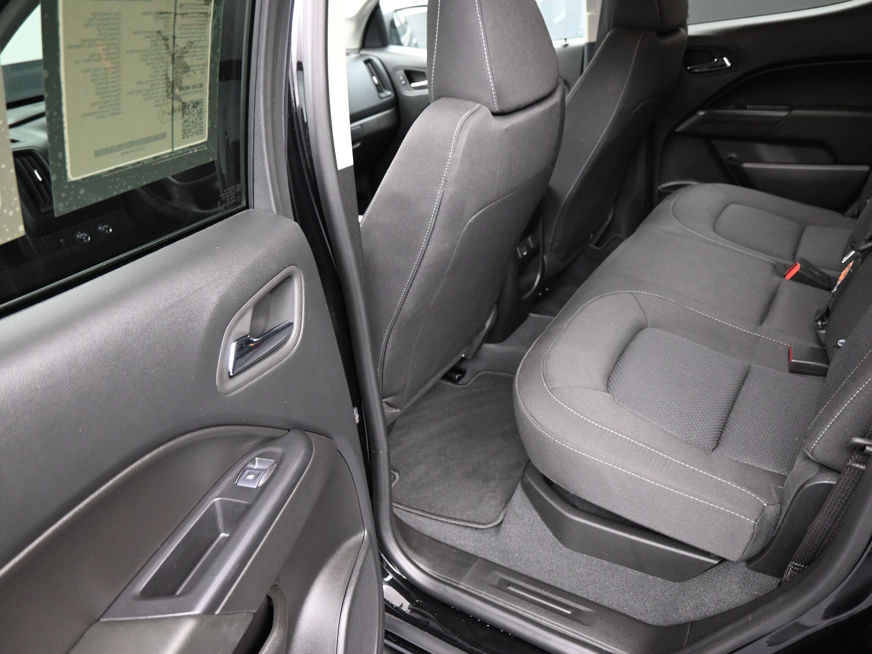 Certified 2022 Chevrolet Colorado LT w/ LPO, Tonneau and Step Package image 17