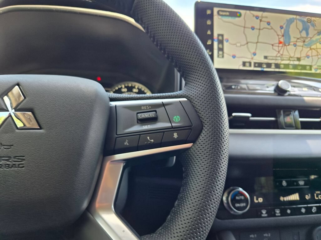 New 2026 Mitsubishi Outlander SE AWD/4WD image 27