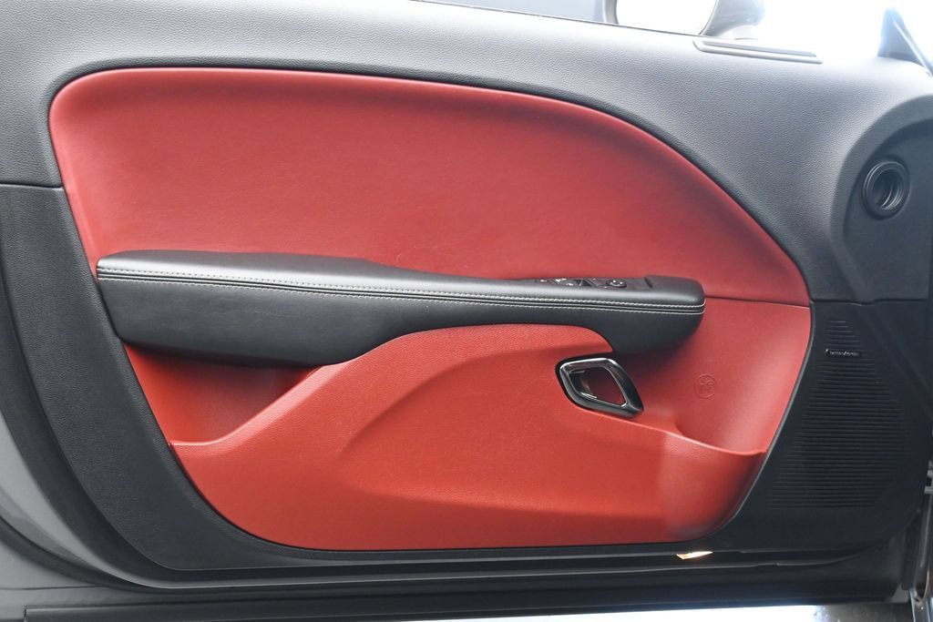 Used 2019 Dodge Challenger SRT Hellcat w/ Widebody Package RWD image 9