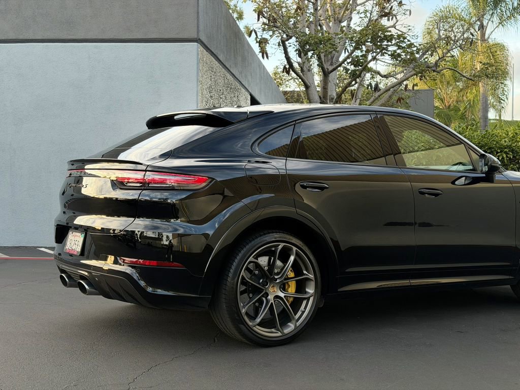 Used 2023 Porsche Cayenne Turbo S AWD/4WD image 15