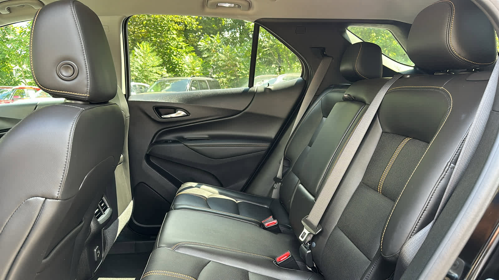 Used 2022 Chevrolet Equinox Premier image 25