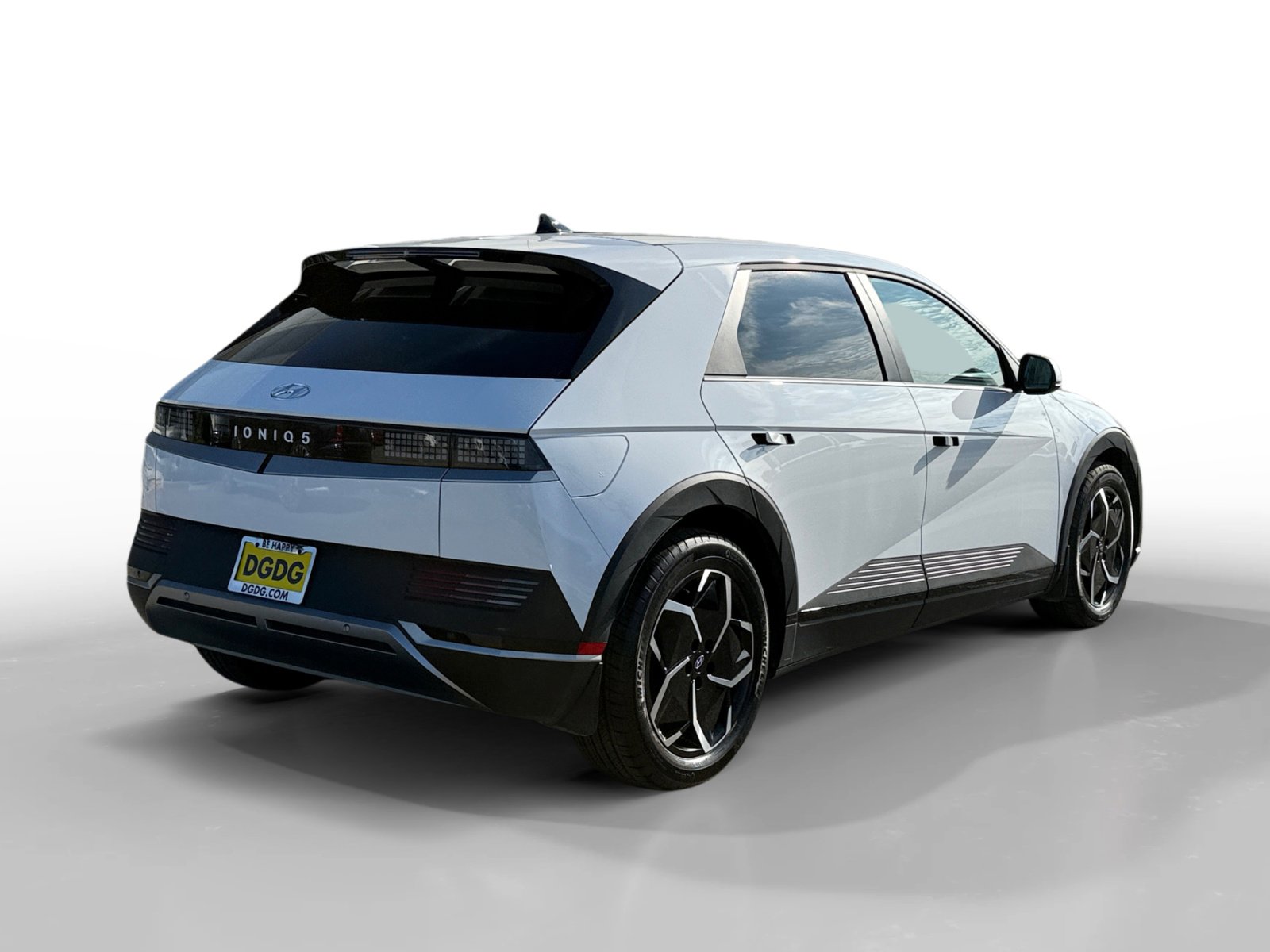 Certified 2023 Hyundai Ioniq 5 SEL w/ Cargo Package image 5