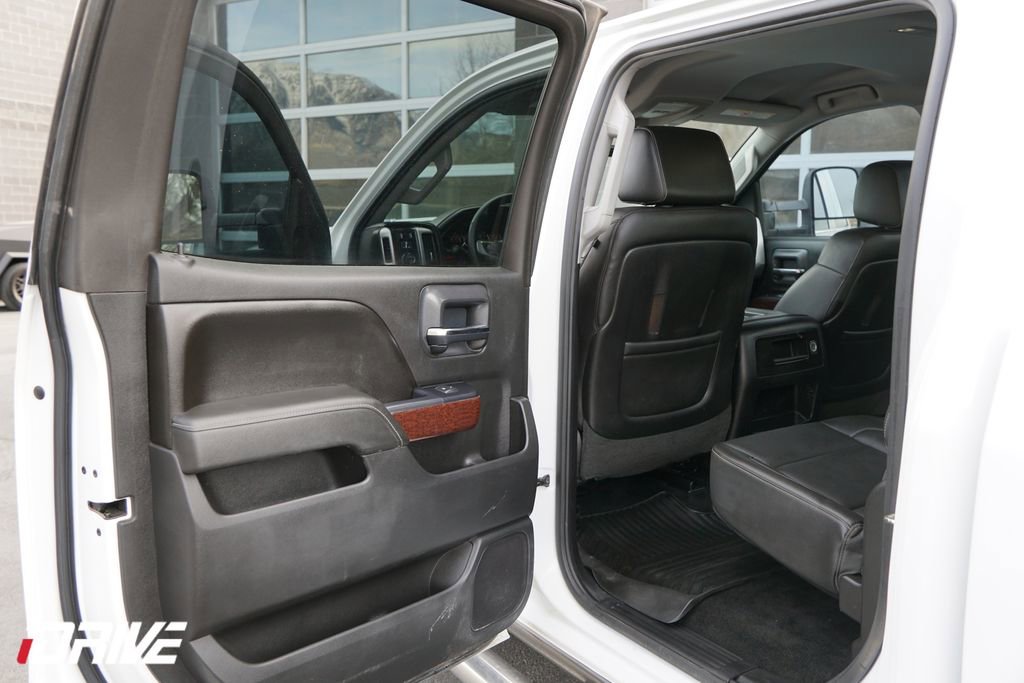 Used 2015 GMC Sierra 2500 SLT w/ Duramax Plus Package image 34