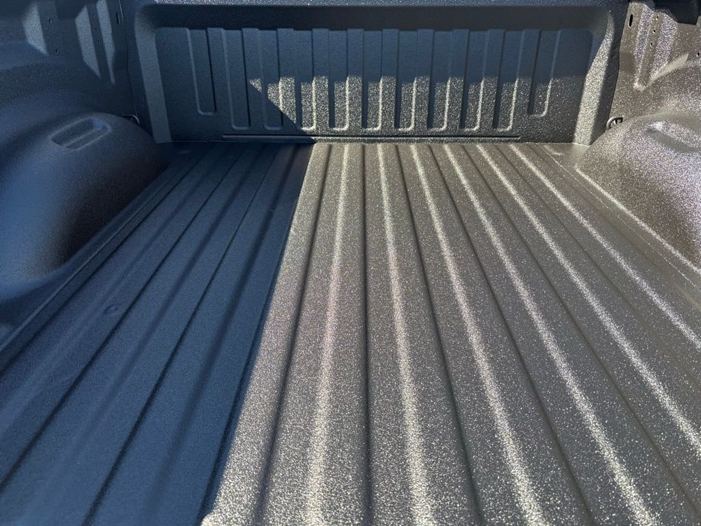 New 2025 RAM 1500 Tradesman AWD/4WD image 18