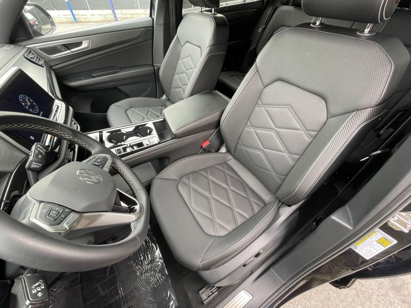 Used 2025 Volkswagen Atlas Cross Sport SE image 36