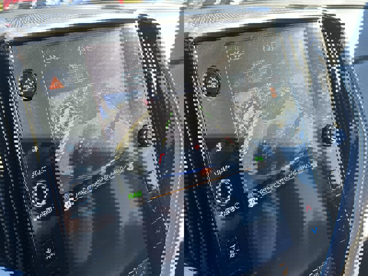 Used 2024 Subaru Ascent Premium w/ Convenience Package image 25