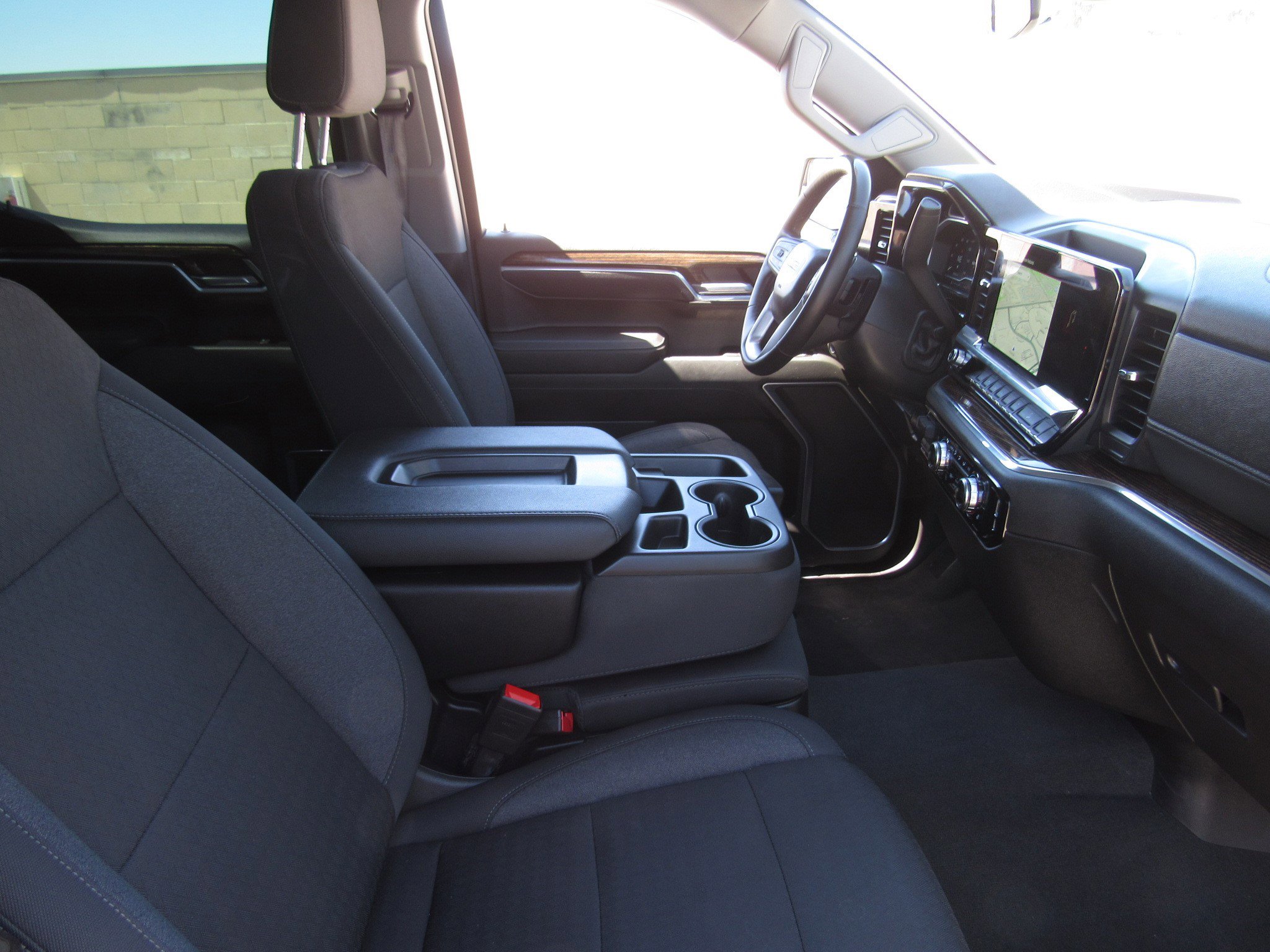 Used 2025 GMC Sierra 1500 Elevation AWD/4WD image 9