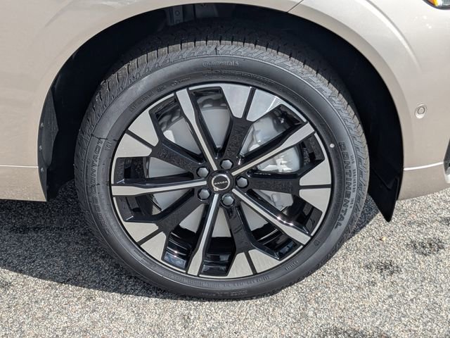 New 2026 Volvo XC60 T8 Plus w/ Protection Package Premier image 11