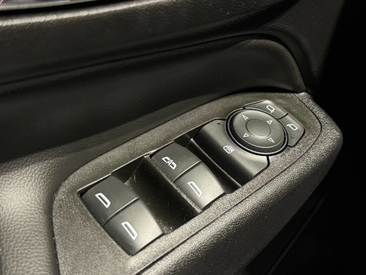Used 2022 Chevrolet Equinox LT AWD/4WD image 34