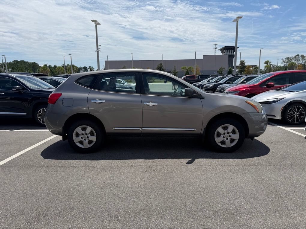 Used 2015 Nissan Rogue S AWD/4WD image 2