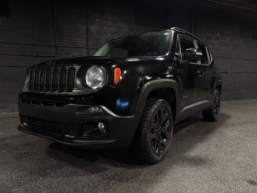 Used 2017 Jeep Renegade Altitude AWD/4WD image 1