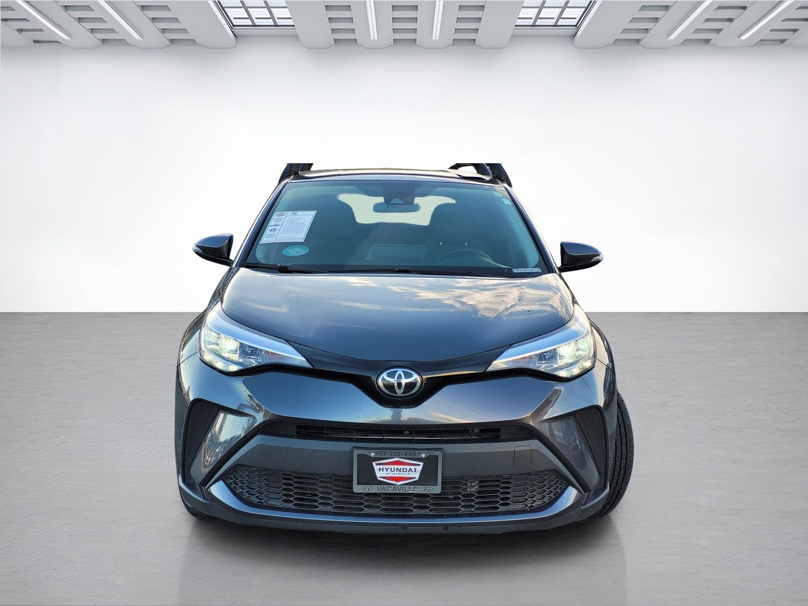 Used 2021 Toyota C-HR LE image 2