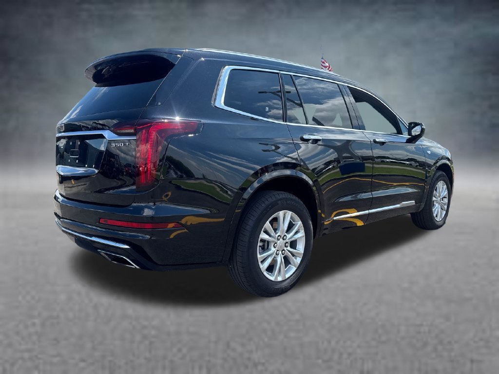 Certified 2024 Cadillac XT6 Luxury w/ LPO, Floor Liner Package AWD/4WD image 9