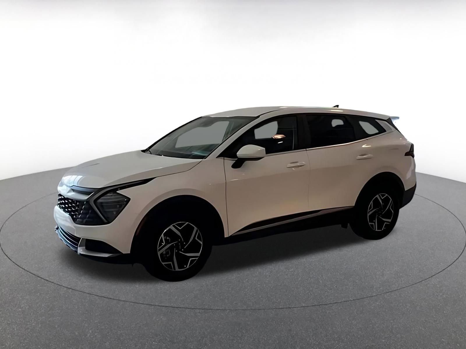 Used 2025 Kia Sportage LX FWD image 8