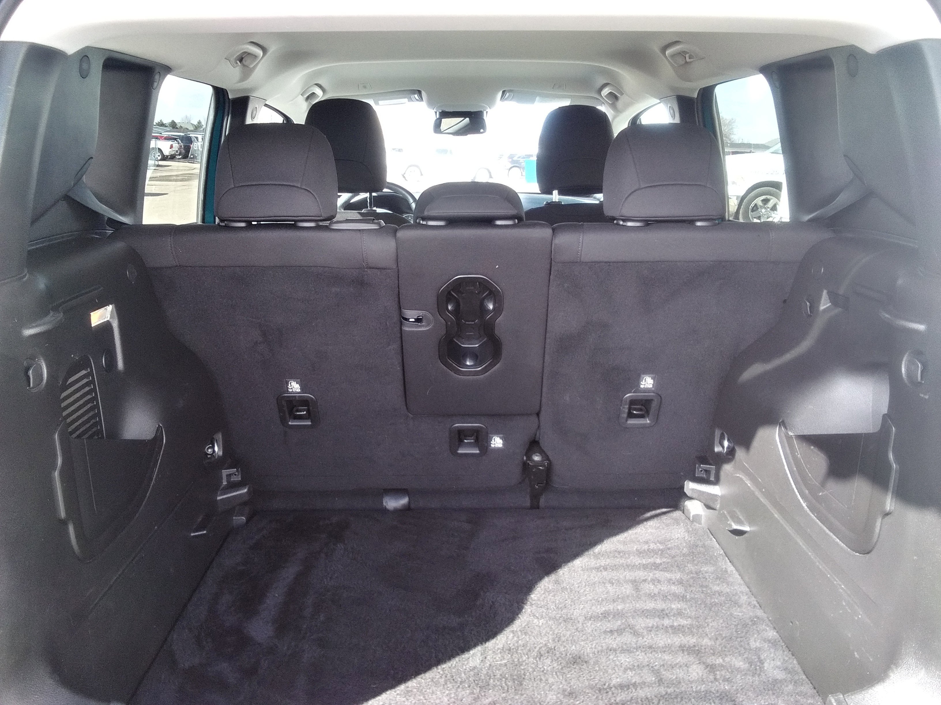 Used 2022 Jeep Renegade Latitude w/ Convenience Group AWD/4WD image 8