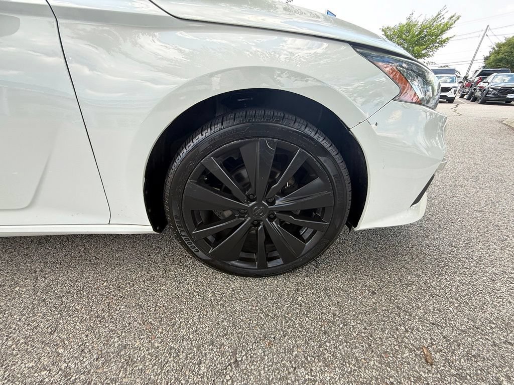 Used 2019 Nissan Altima 2.5 SR FWD image 30