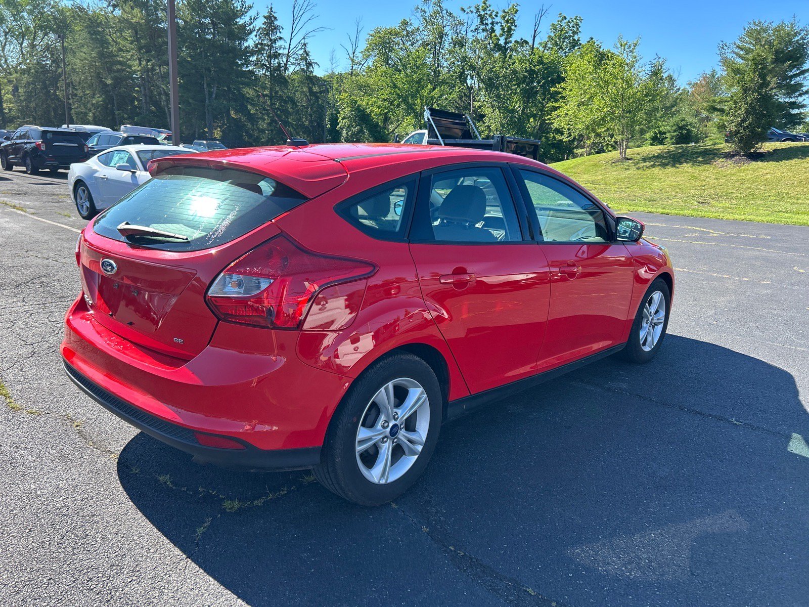 Used 2014 Ford Focus SE FWD image 5