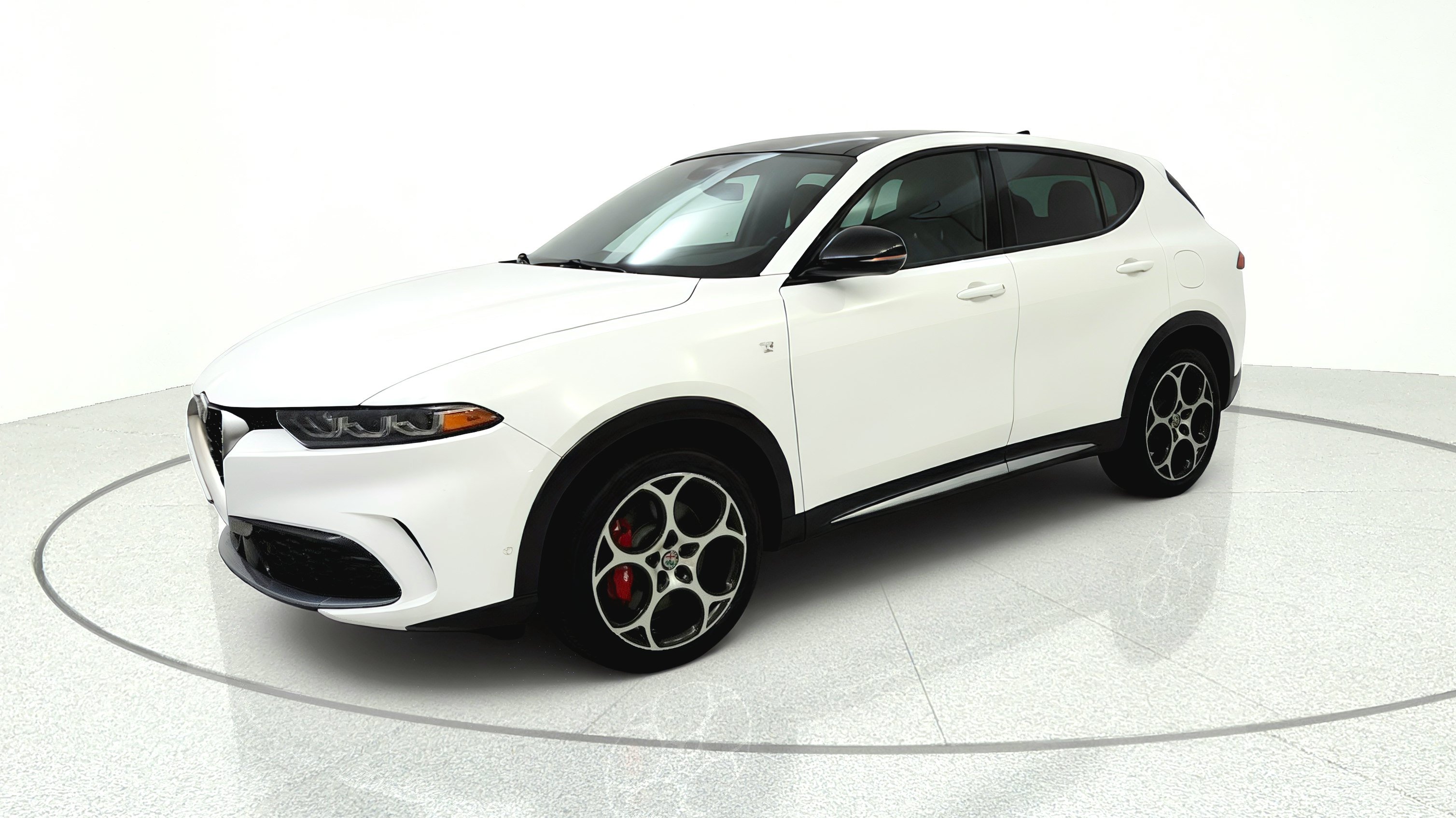 Used 2024 Alfa Romeo Tonale Ti w/ Active Assist Package AWD/4WD image 3