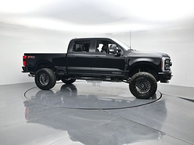 Used 2024 Ford F350 Lariat w/ Lariat Ultimate Package image 3