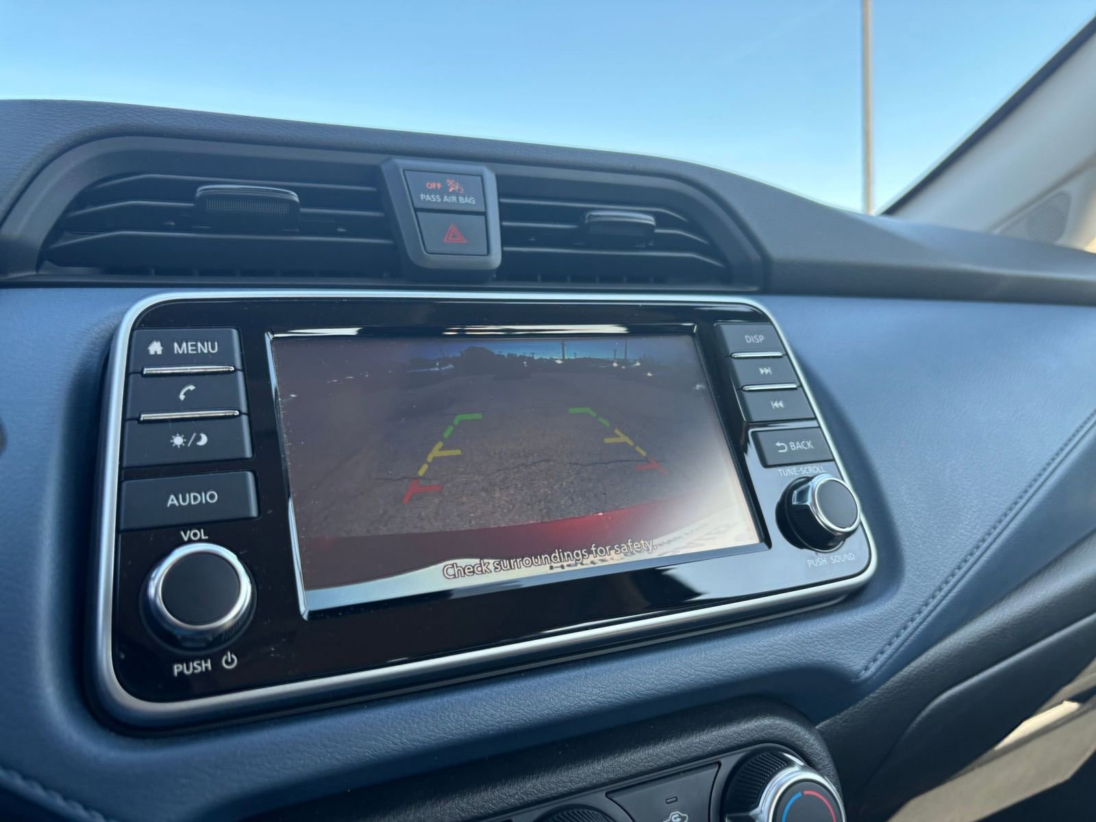 Used 2025 Nissan Versa SV FWD image 22