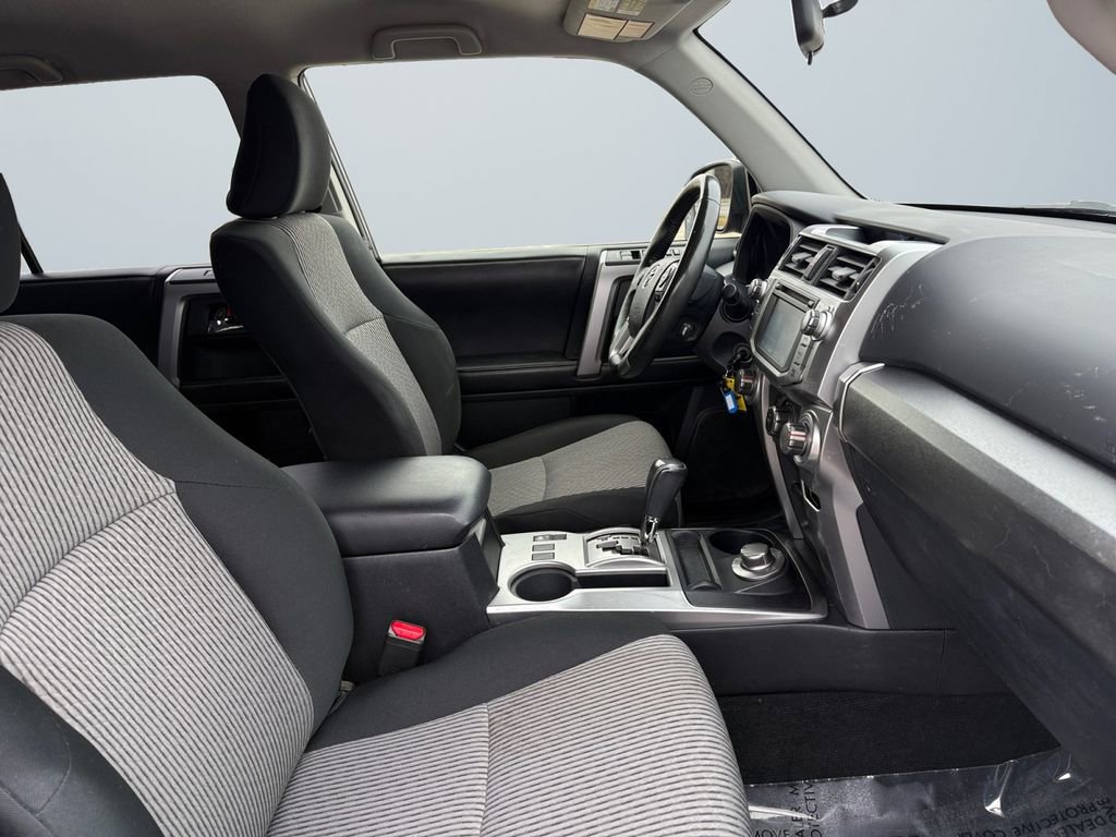 Used 2016 Toyota 4Runner SR5 image 15